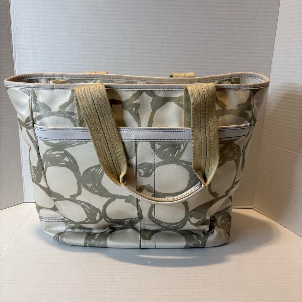 Coach Beige and Olive Tote Bag beautiful bag, come with dust bag - Picture 4 of 13